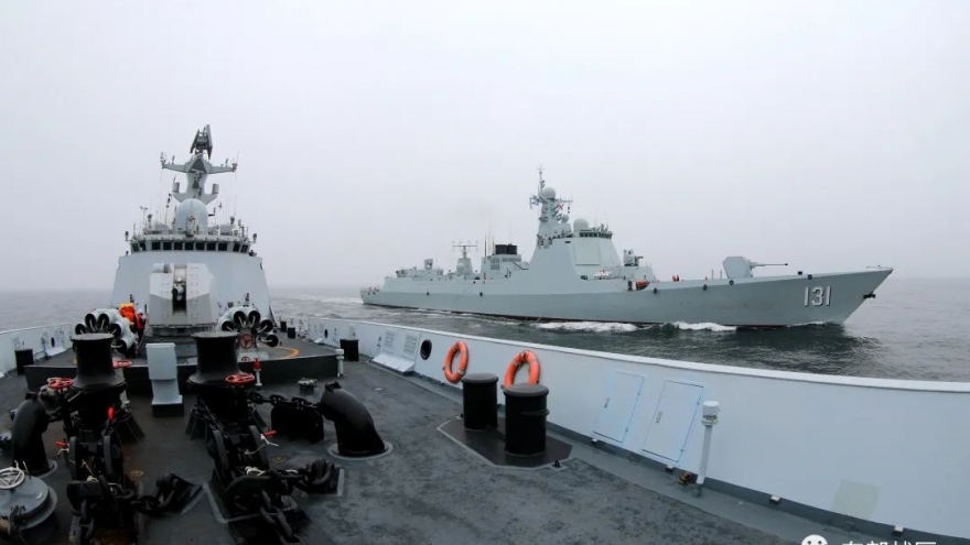 3 chiến hạm Trung Quốc huấn luyện sẵn sàng chiến đấu trên biển Hoa Đông
